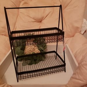 Bullseye Black Tiered Tray